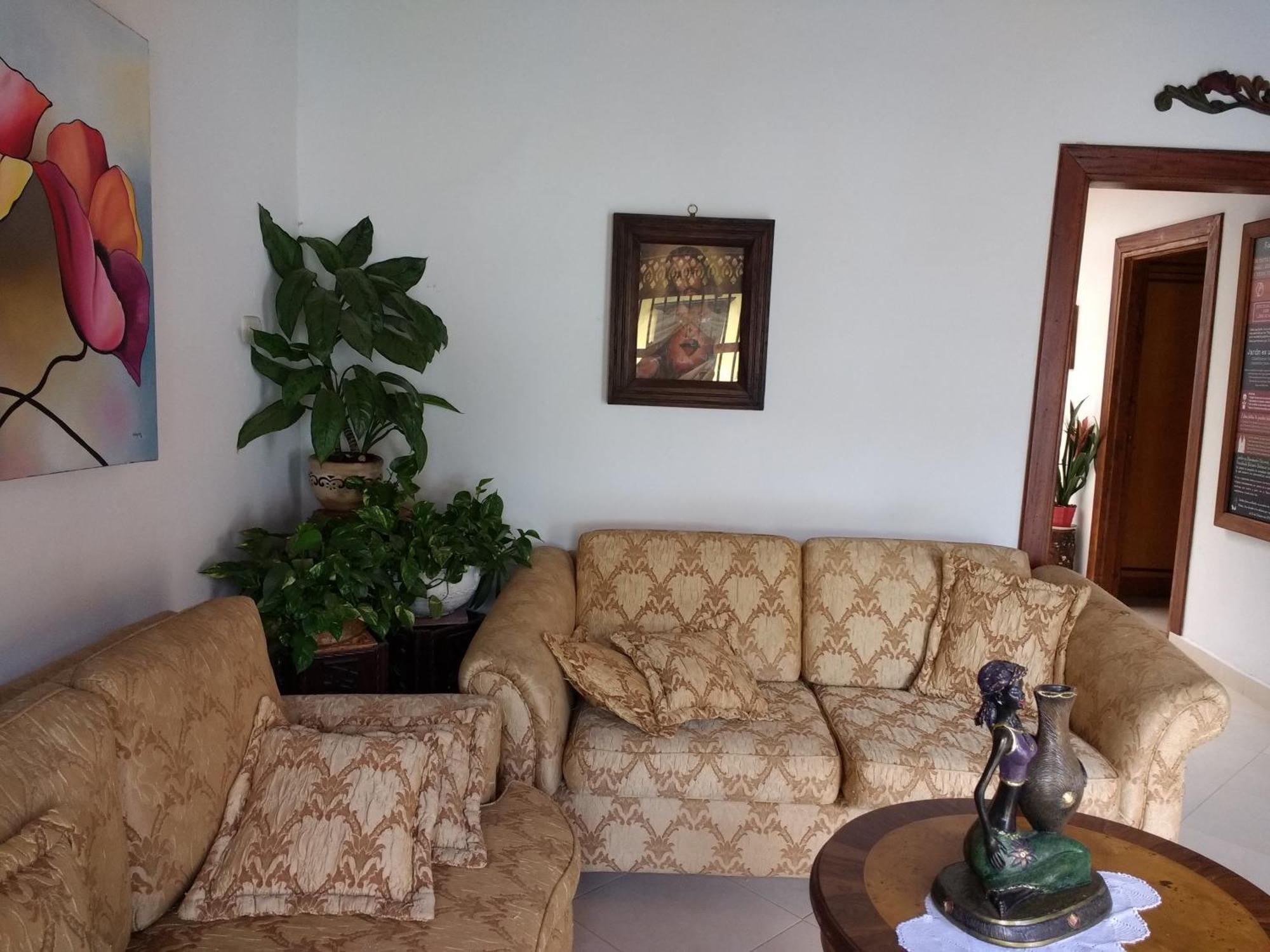 Hostal Famihotel Fundadores Jardin Exterior foto