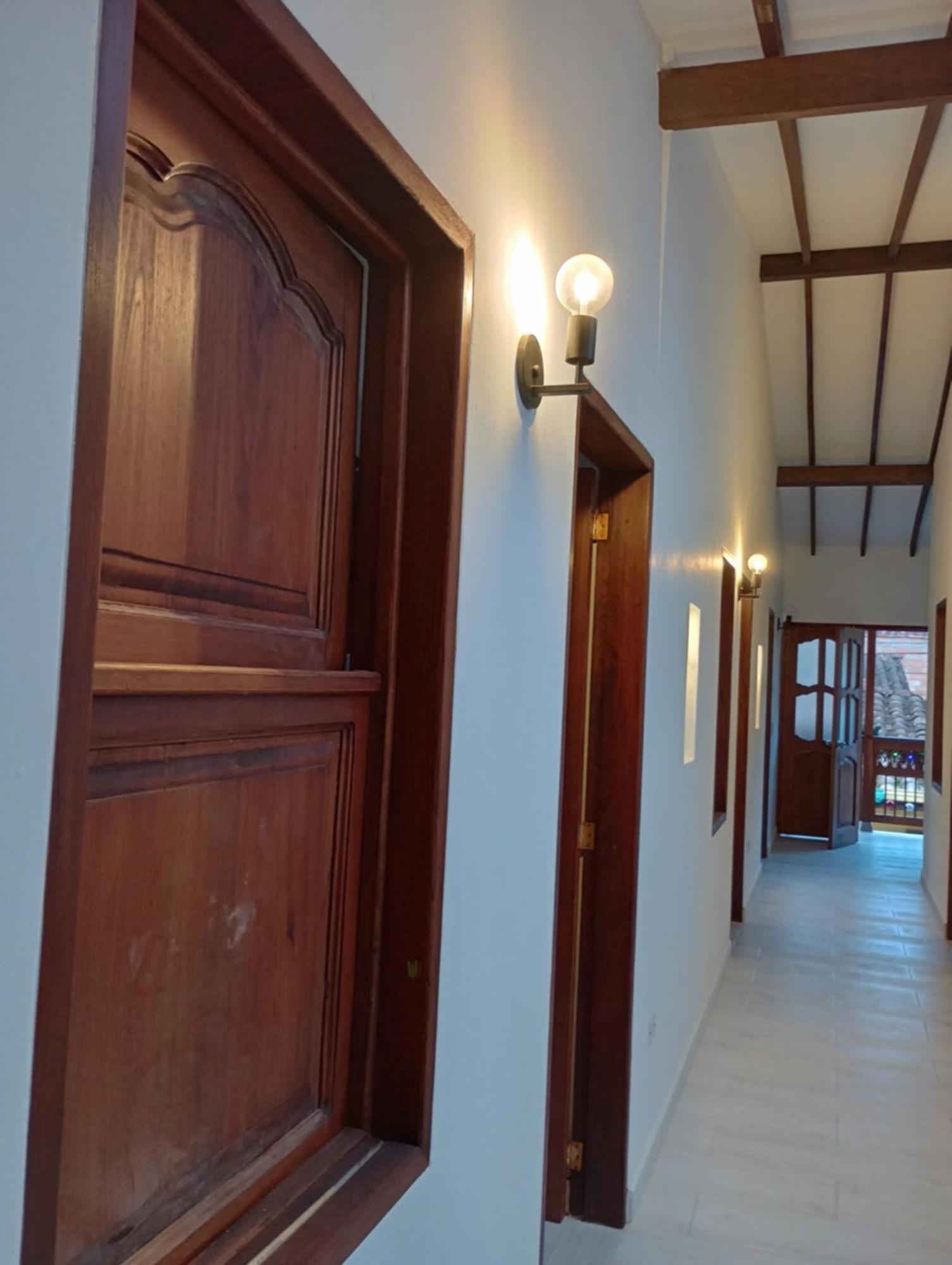 Hostal Famihotel Fundadores Jardin Exterior foto